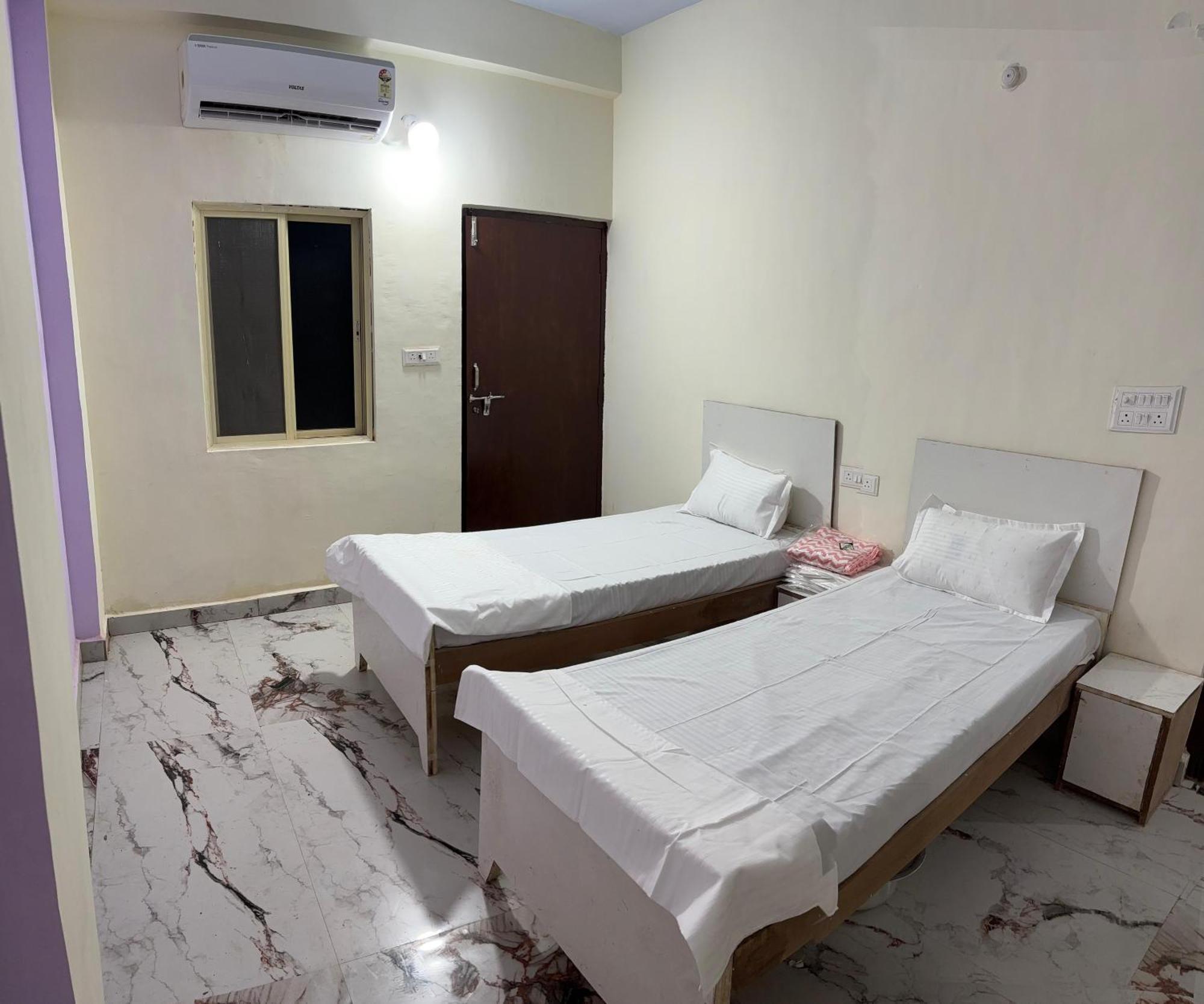 Bssn Guest House Gwalior Exterior photo